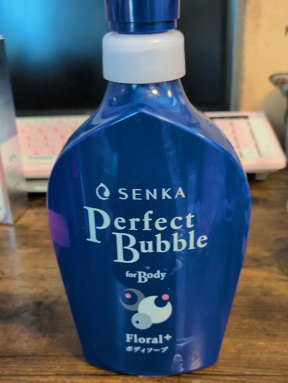 SENKA Perfect Bubble Floral For  Body Wash -